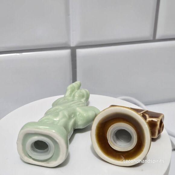 Statue Of Liberty Bell Salt & Pepper Shaker Set  Ceramic - Picture 3 of 4